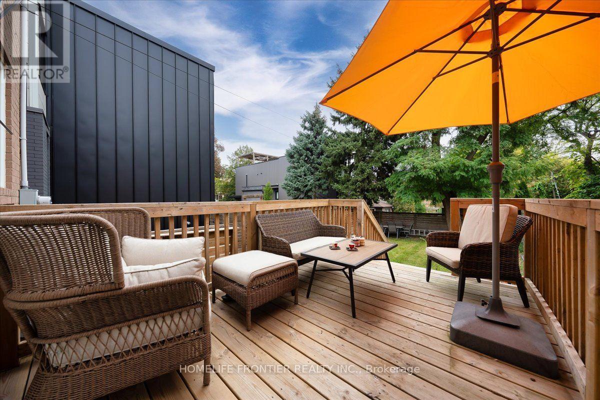 345 Windermere Avenue, Toronto, ON photo 42