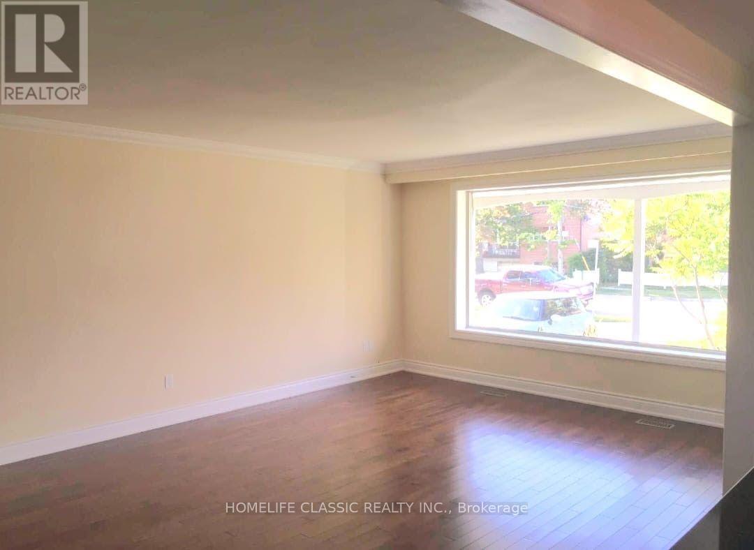 16 TERRYELLEN CRESCENT, Toronto (Markland Wood) — photo 6