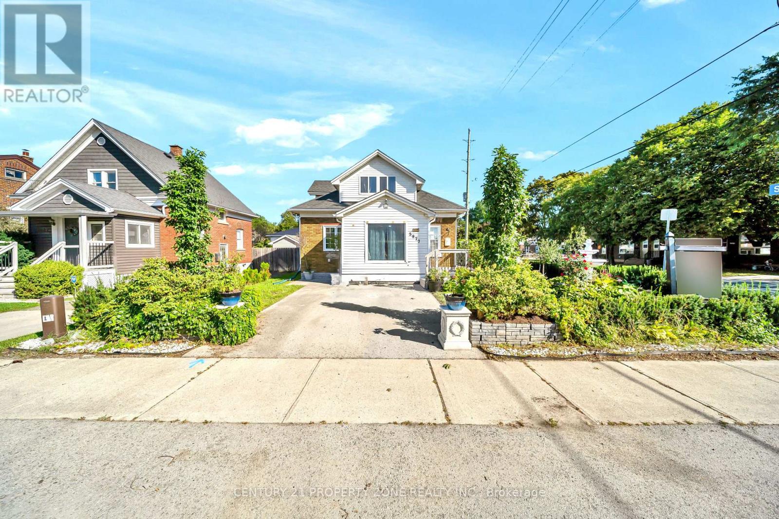 5977 SAINT MARYS STREET, Niagara Falls (Church's Lane) — photo 2