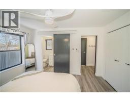 34 Simcoe Court, photo 14