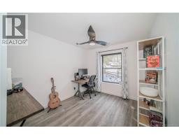 34 Simcoe Court, photo 17