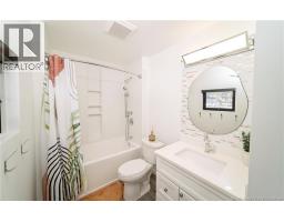 34 Simcoe Court, photo 21