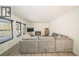 34 Simcoe Court, photo 11