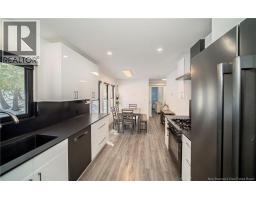 34 Simcoe Court, photo 5