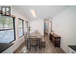 34 Simcoe Court, photo 8
