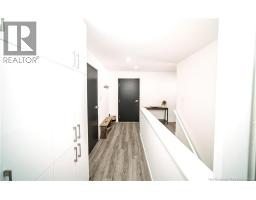 34 Simcoe Court, photo 18