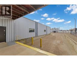 850 17 Street Sw, Medicine Hat, AB T1A4X8 Photo 6