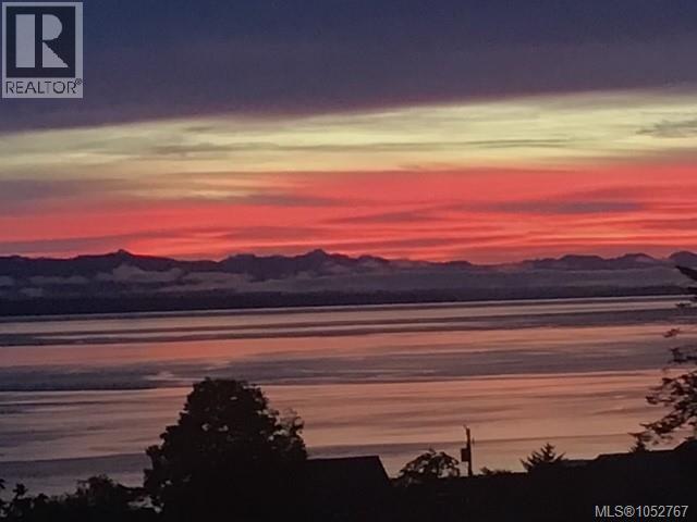 983 Alder St S, Campbell River