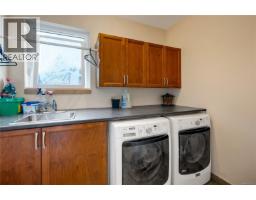 983 Alder St S, Campbell River, BC V9W1Z6 Photo 30