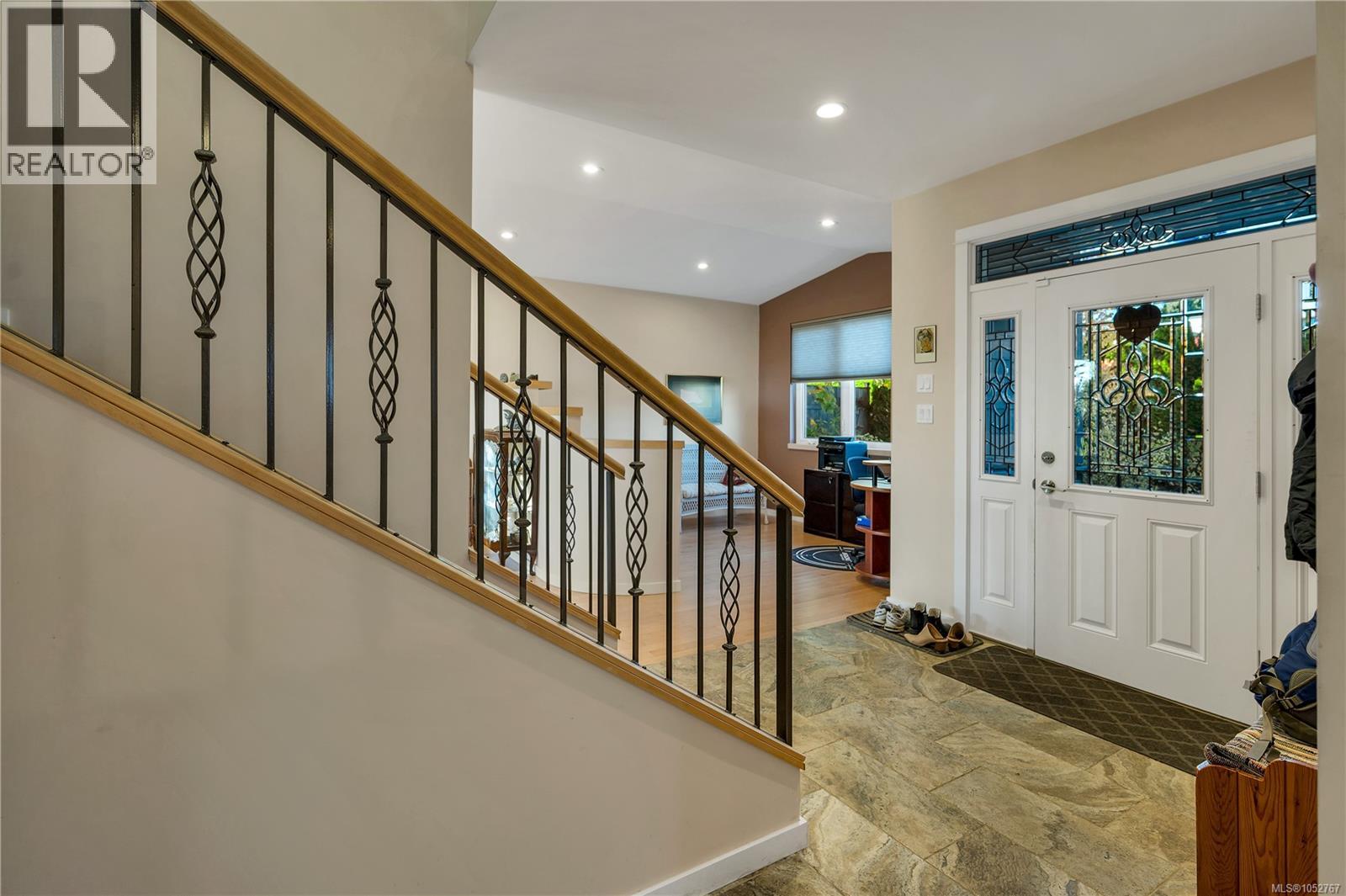 983 Alder St S - 11