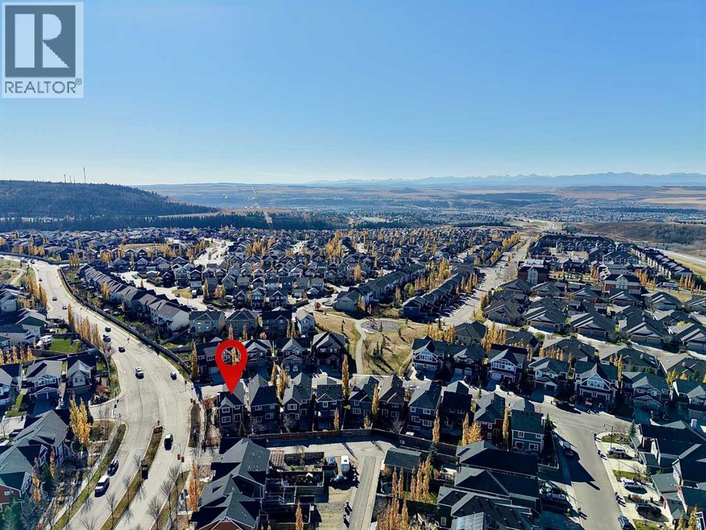 12 Sunrise View, Cochrane