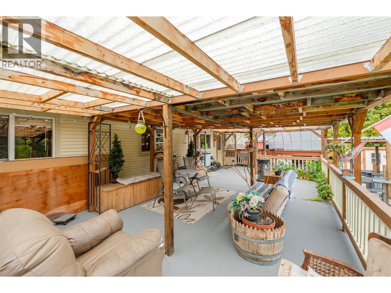 5467 Sawmill Road, Oliver - Image 1