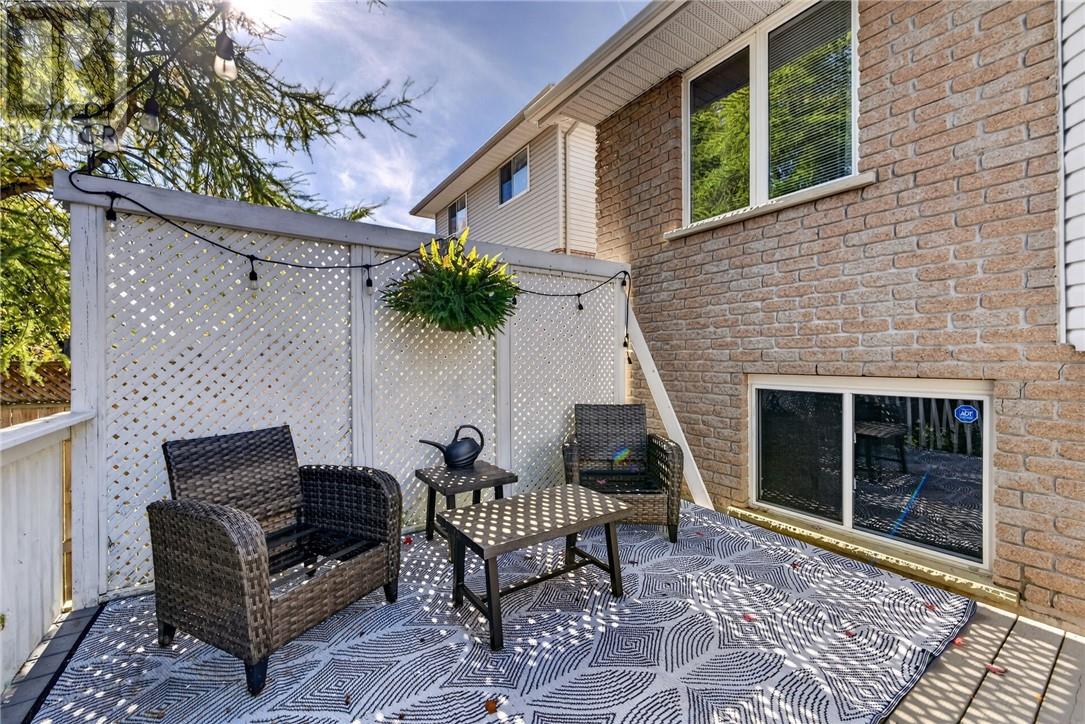 10 GREENWICH Court - 78