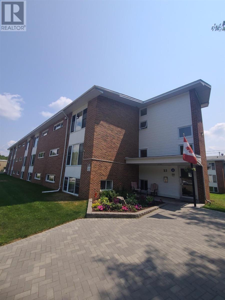 23 Mississauga AVE # 6