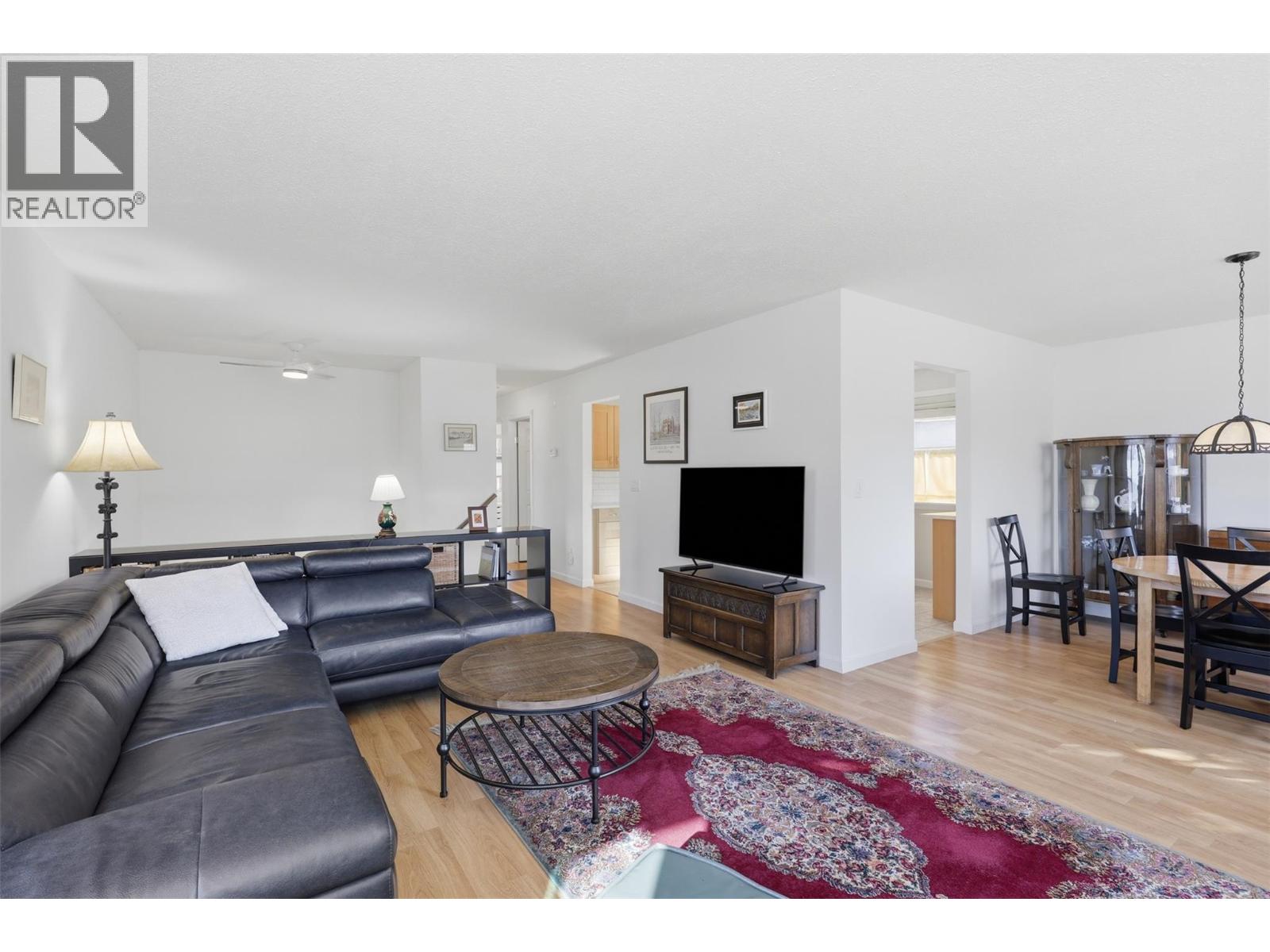 1923 Gladstone Drive - 10