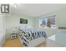 1923 Gladstone Drive, Kamloops, BC V2E2B8 Photo 16