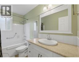 1923 Gladstone Drive, Kamloops, BC V2E2B8 Photo 20
