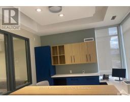 103 & 104 - 2500 St Laurent Boulevard, Ottawa, ON K1H1B1 Photo 21