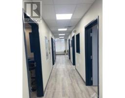 103 & 104 - 2500 St Laurent Boulevard, Ottawa, ON K1H1B1 Photo 23