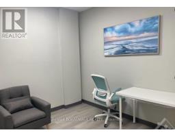 103 & 104 - 2500 St Laurent Boulevard, Ottawa, ON K1H1B1 Photo 29