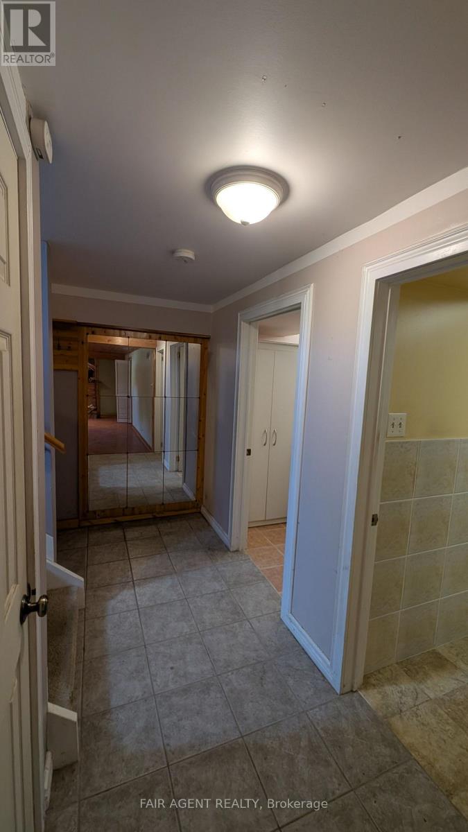 33 MAYNARD DRIVE - 30