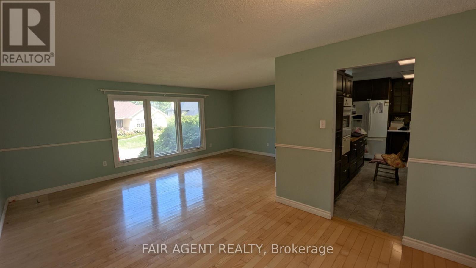 33 MAYNARD DRIVE, King (Schomberg) — photo 9