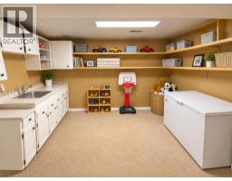 1521 19 Avenue N, Lethbridge, AB T1H4W2 Photo 12