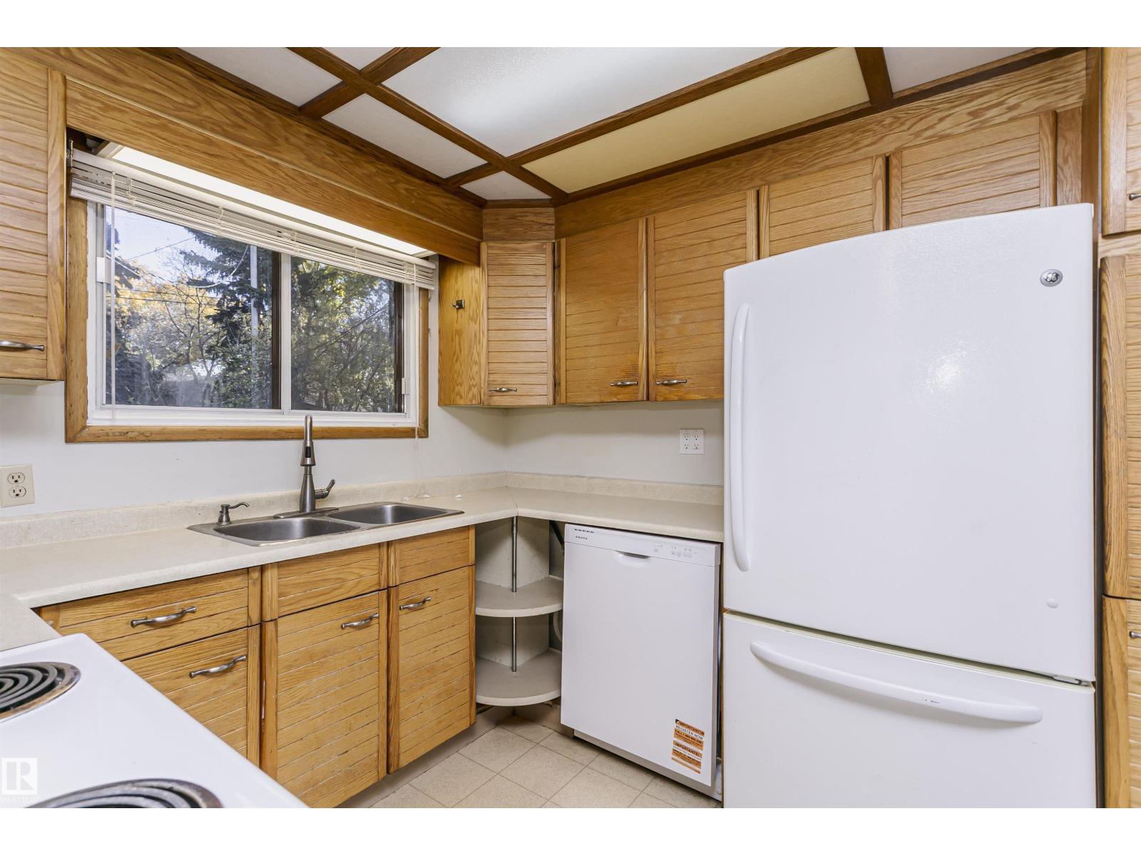 7 Sheridan Drive, photo 12