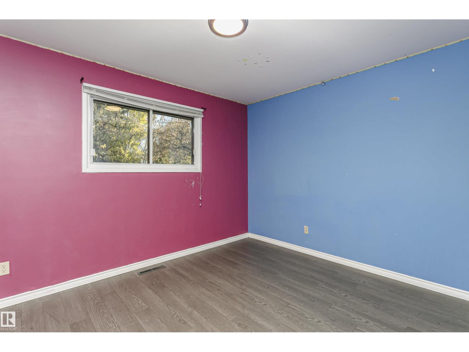 7 Sheridan Drive, photo 16