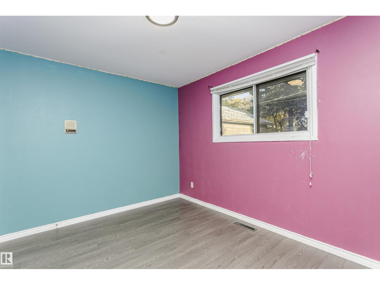 7 Sheridan Drive, photo 17
