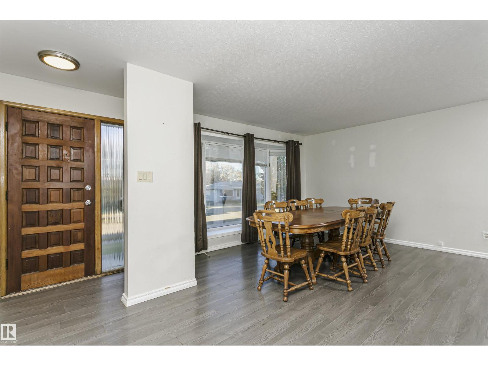 7 Sheridan Drive, photo 2
