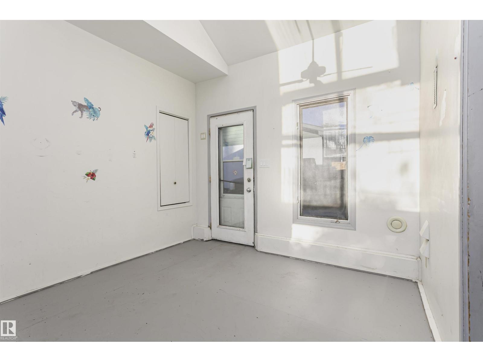 7 Sheridan Drive, photo 23
