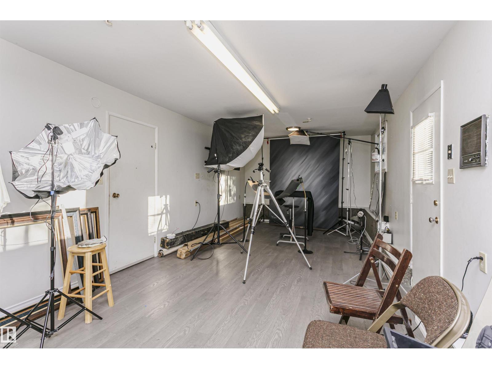 7 Sheridan Drive, photo 25
