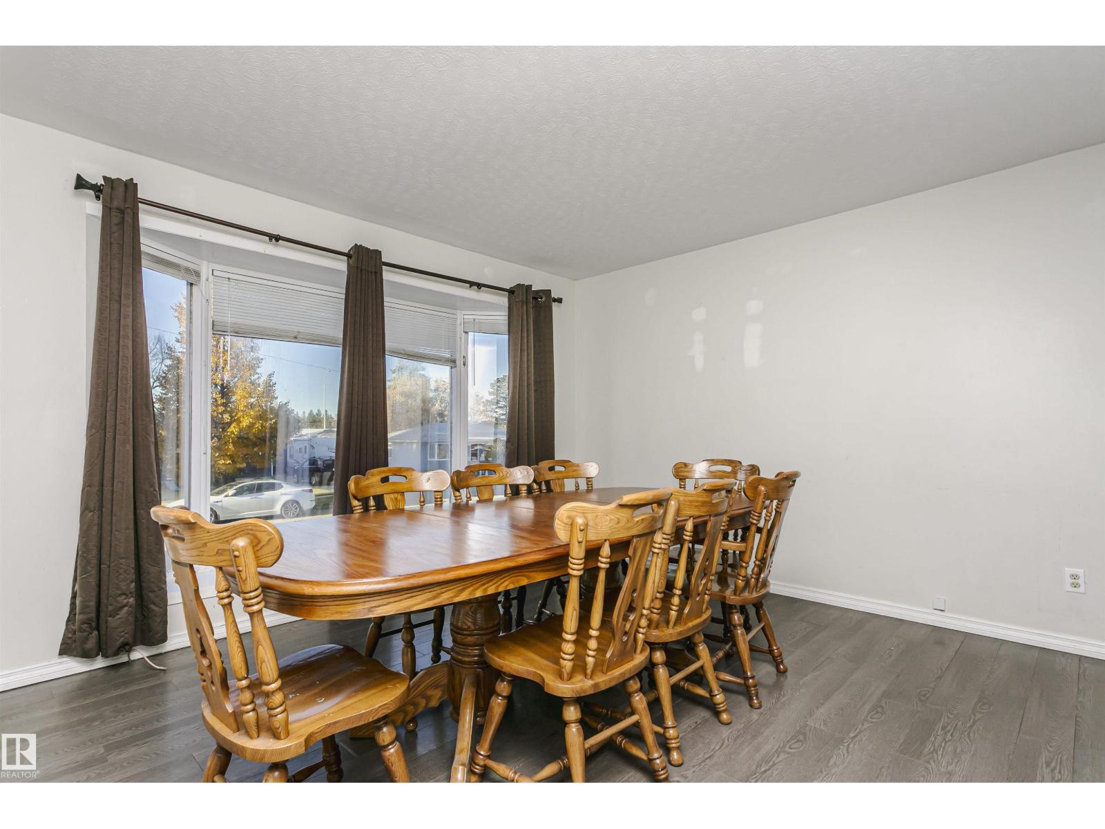 7 Sheridan Drive, photo 3