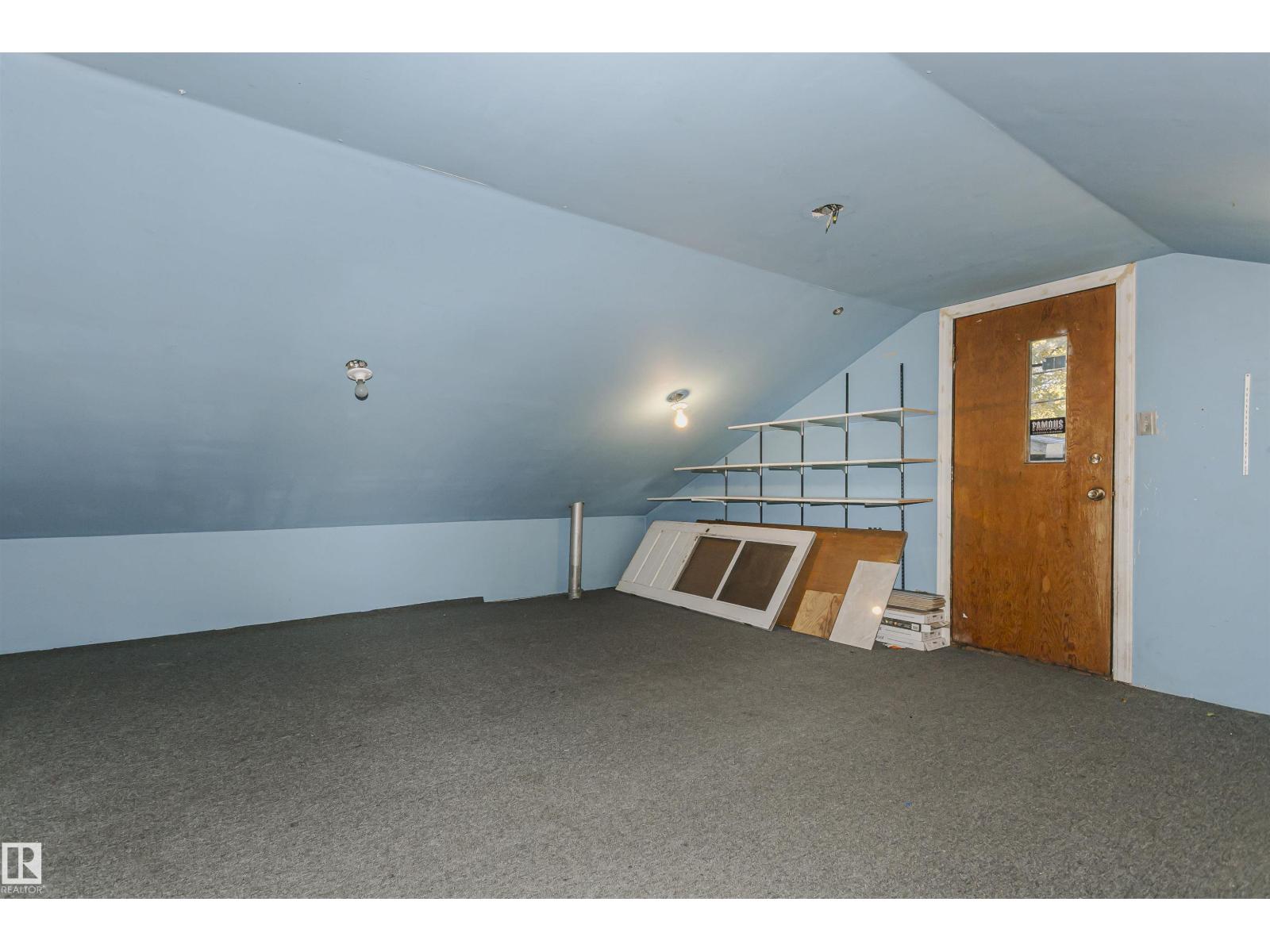 7 Sheridan Drive, photo 38