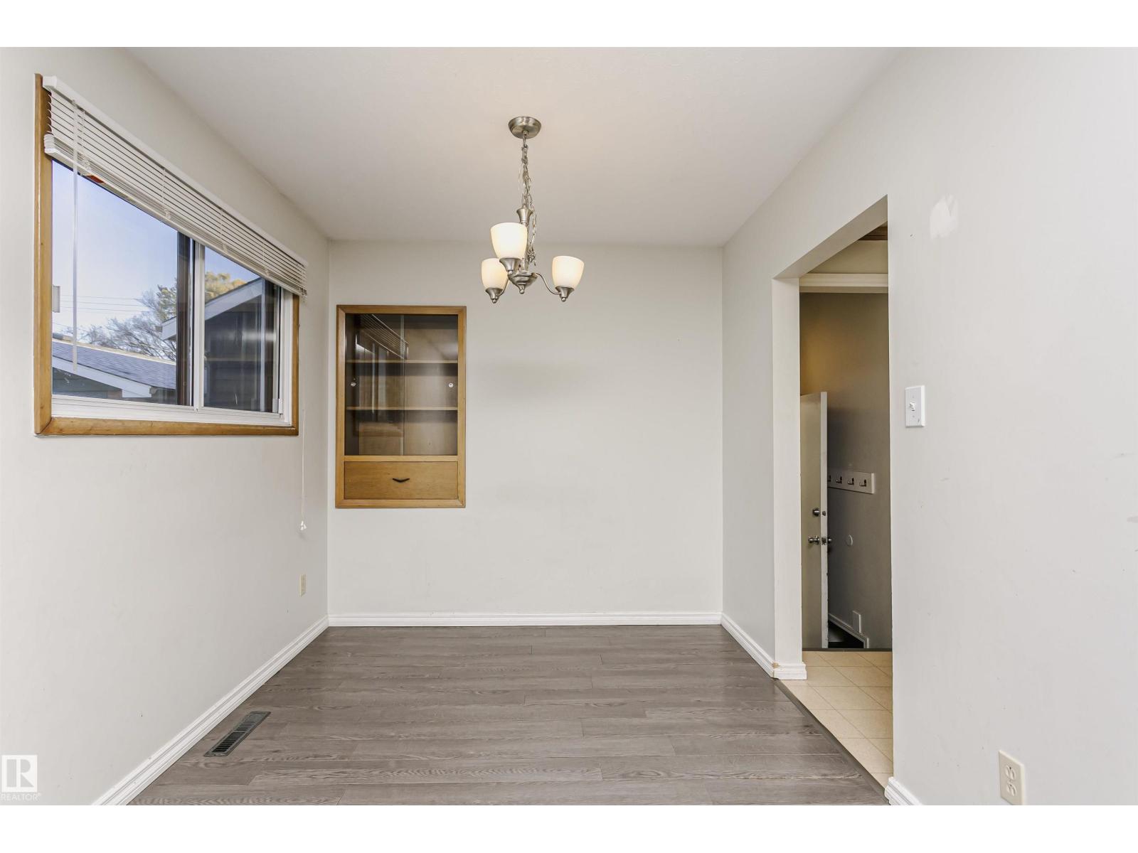 7 Sheridan Drive, photo 8