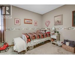 Eat in kitchen - 72 Lynden Hill Crescent, Brantford, ON N3P1R5 Photo 10