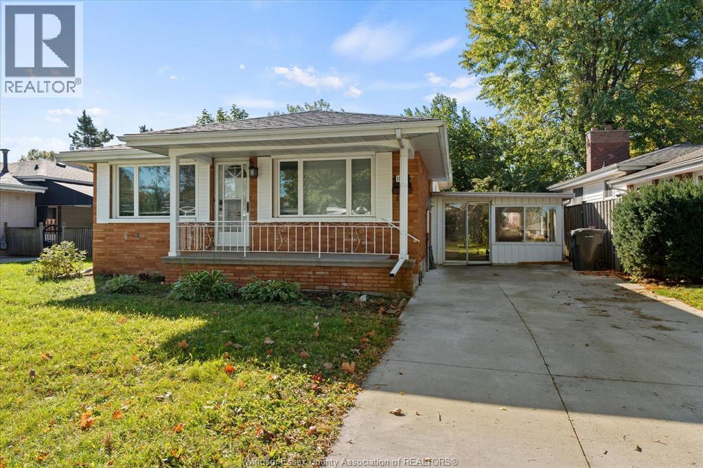 10205 PULBROOK, Windsor — photo 2