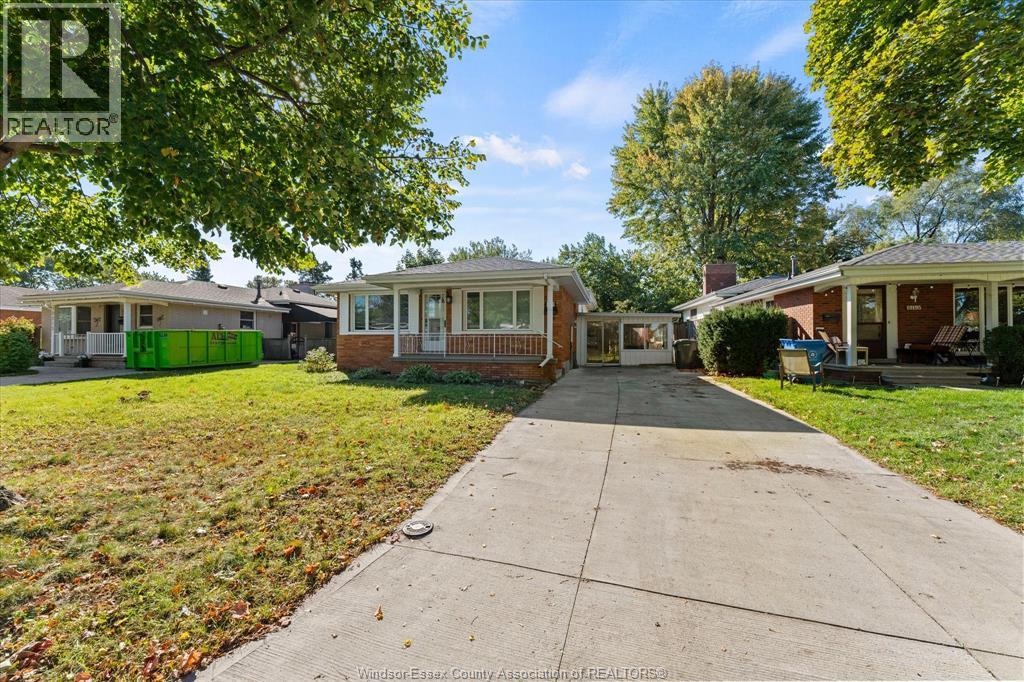10205 PULBROOK, Windsor — photo 3