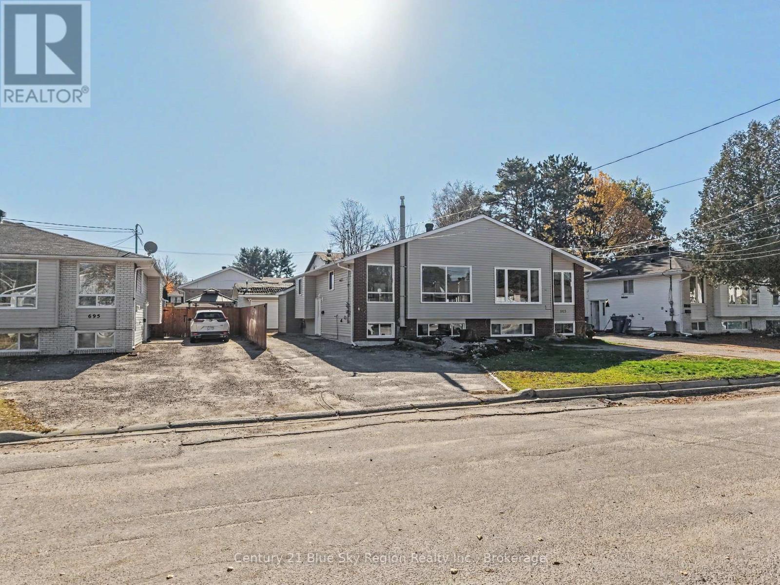 691 ROBARTS AVENUE, North Bay (Widdifield) — photo 2