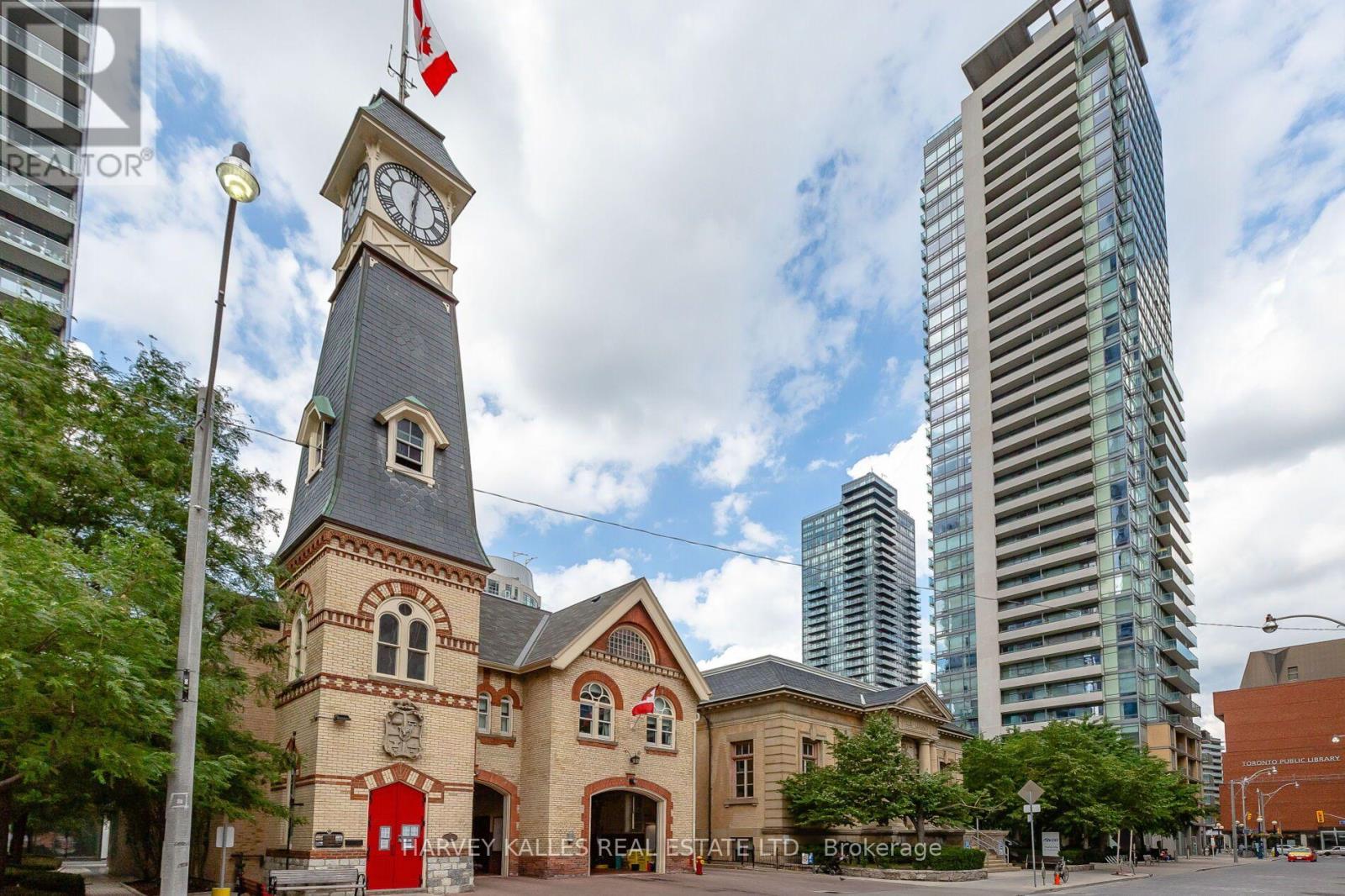 1909- 18 Yorkville Avenue, Toronto, ON