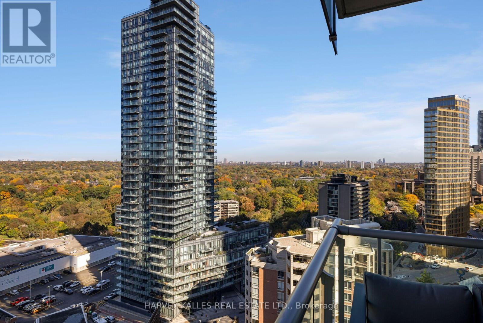 1909- 18 Yorkville Avenue, Toronto, ON photo 27