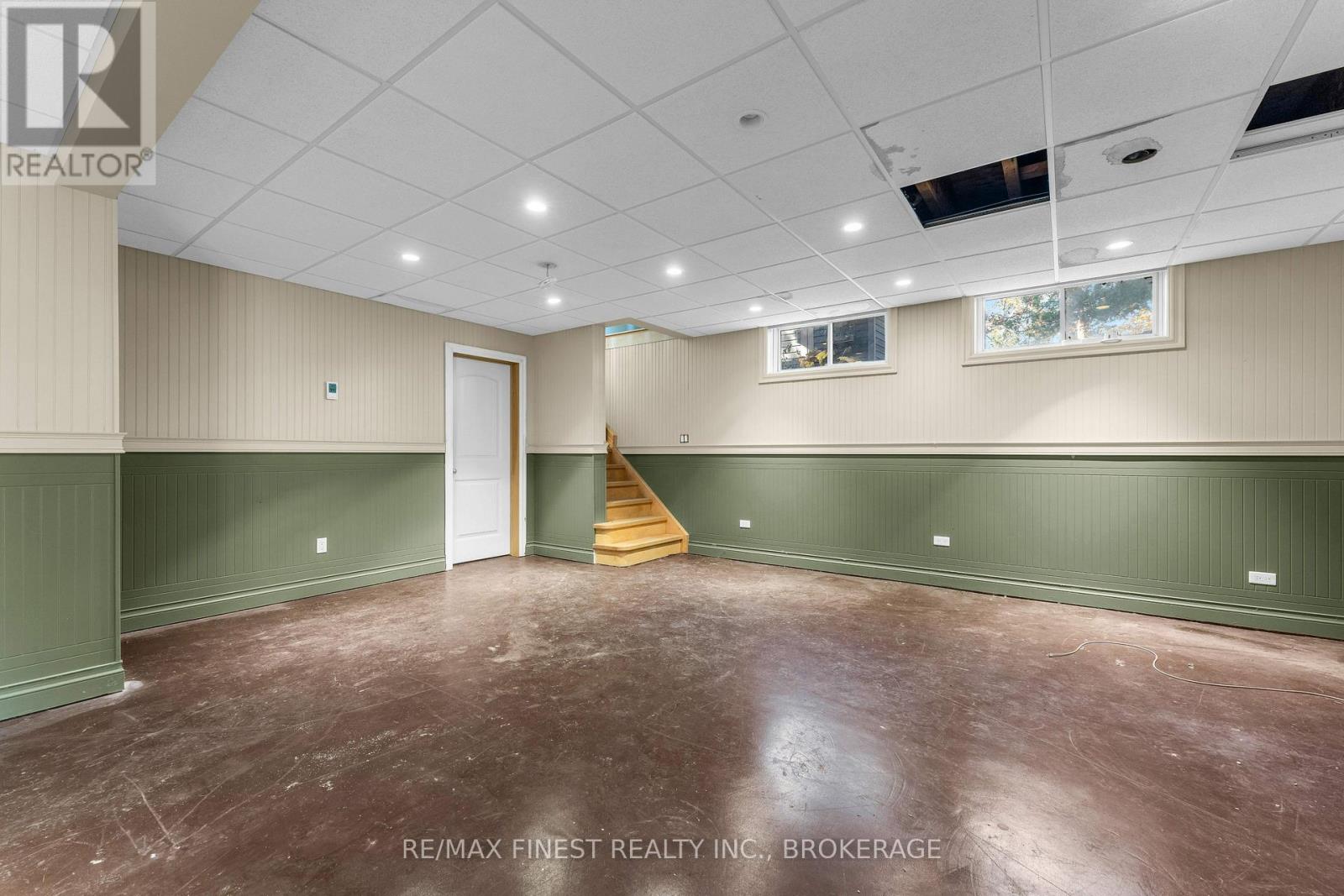 1035 SWEETFERN LANE - 33