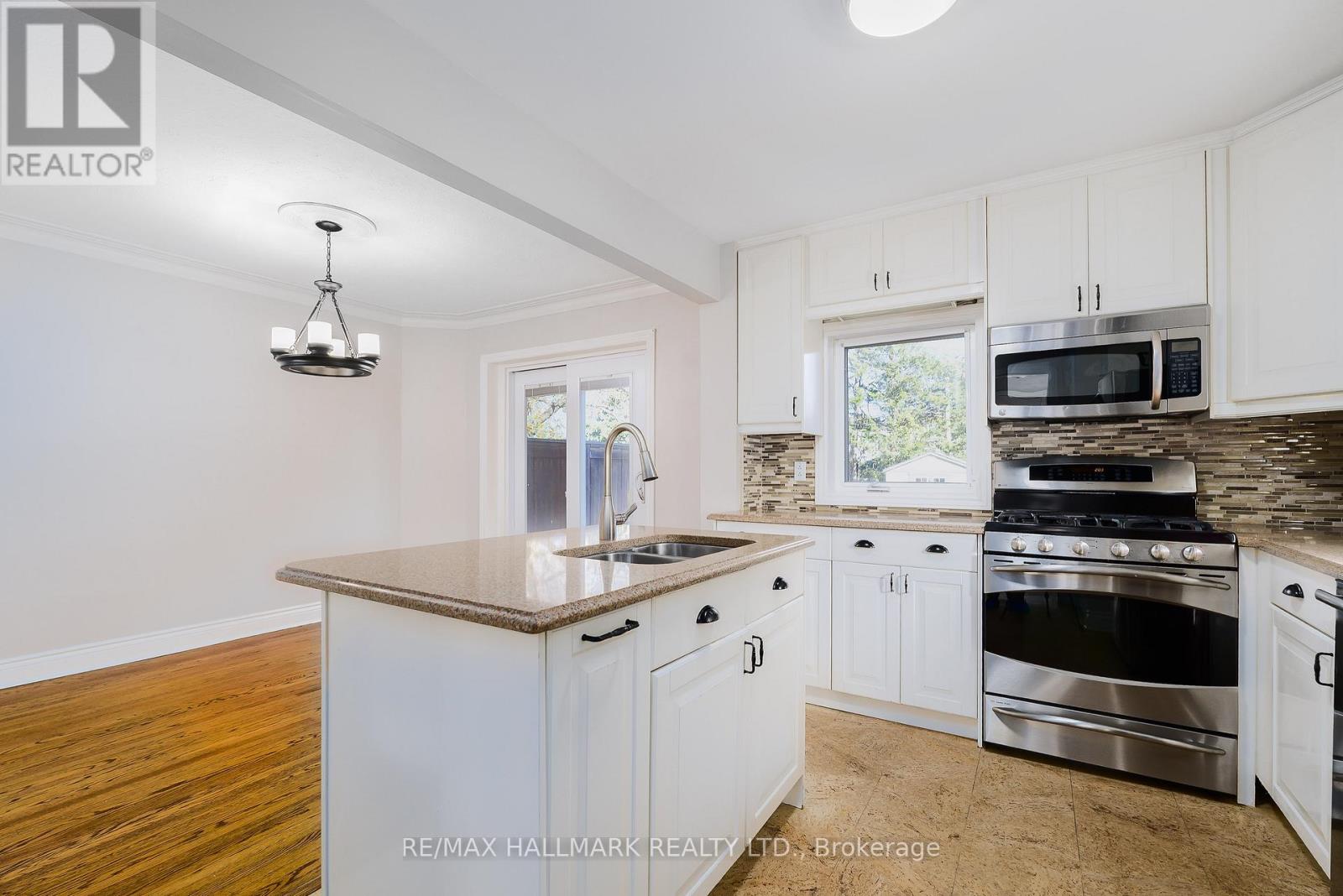 97 ATLEE AVENUE, Toronto (Birchcliffe-Cliffside) — photo 8