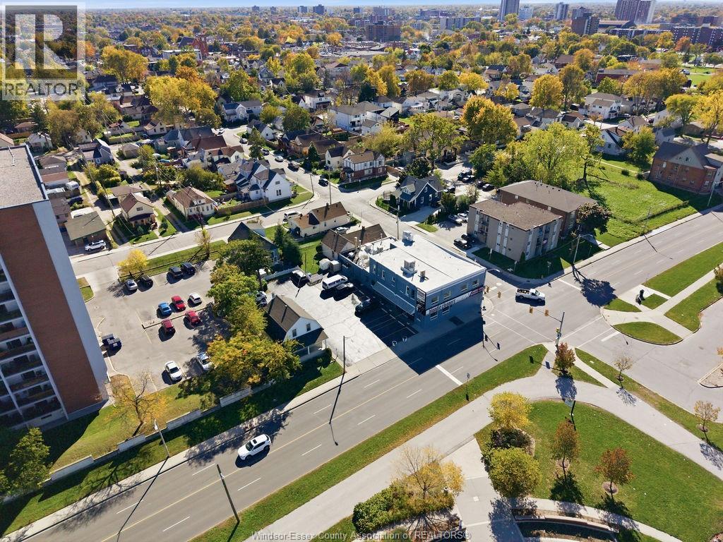 939 RIVERSIDE DR E, Windsor — photo 10