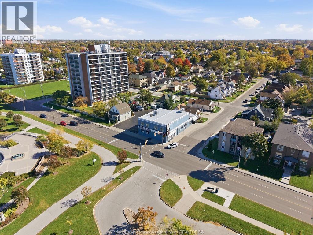 192 PARENT AVE, Windsor — photo 8