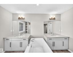 315 35 Av Nw, Edmonton, AB T6T2P8 Photo 23
