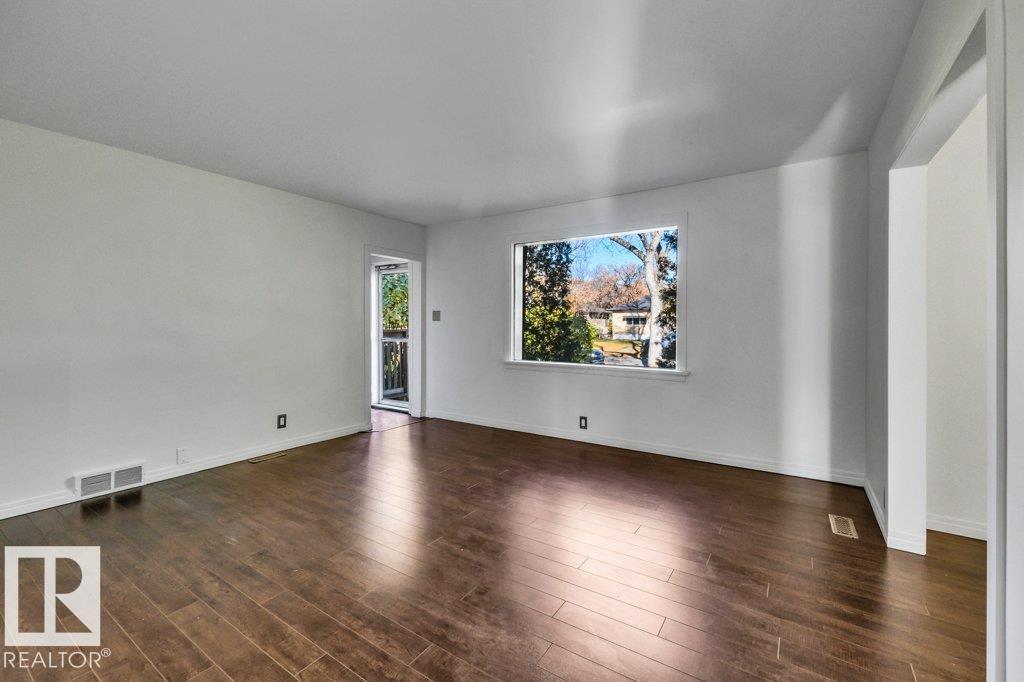 7747 79 AV NW, Edmonton — photo 10