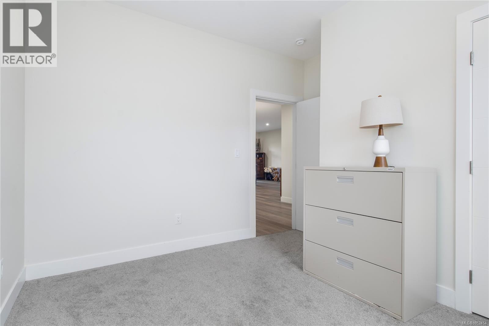 2 200 Nikola Rd, Campbell River - Image 1