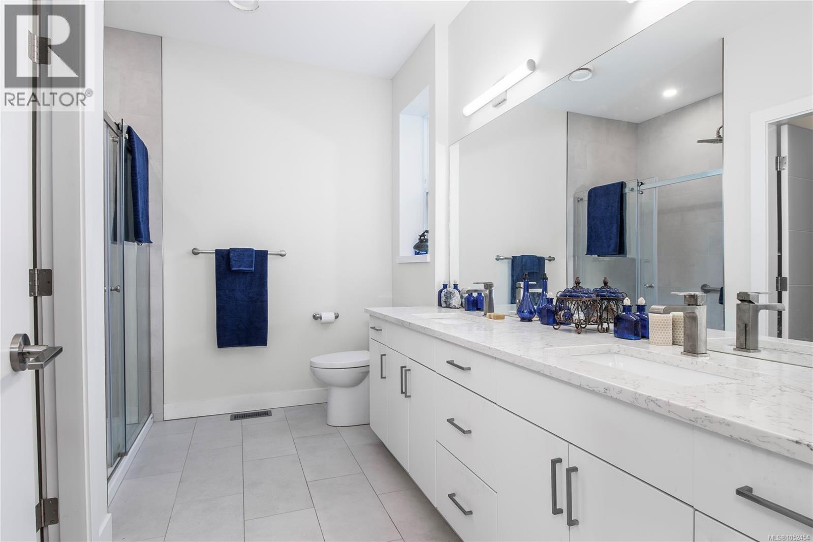 2 200 Nikola Rd, Campbell River - Image 1